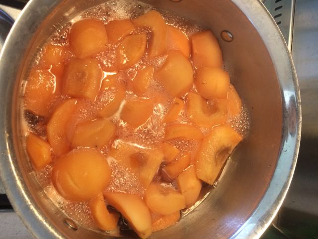 Quince - colour change